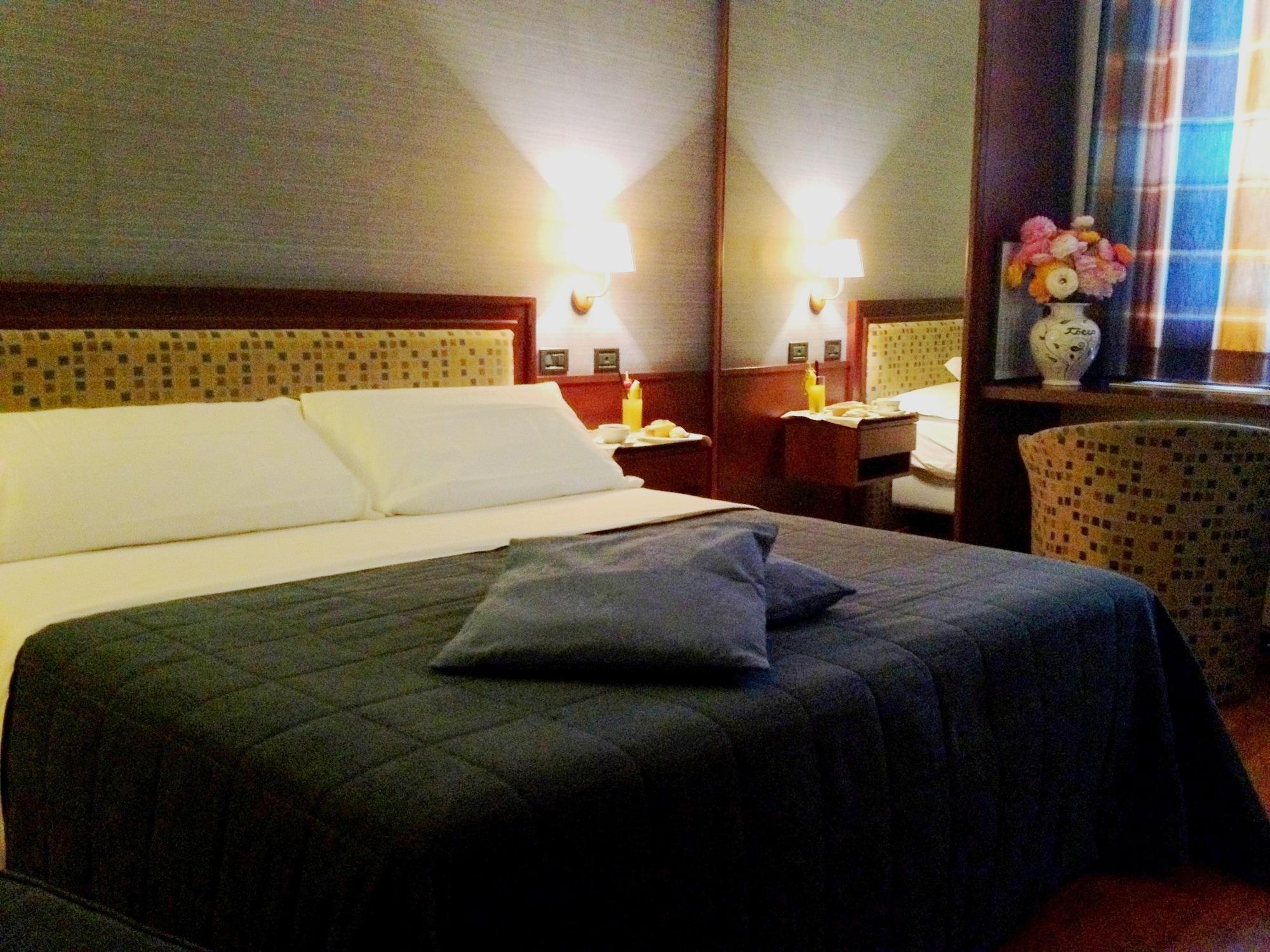 Hotel Montreal Ragusa Dış mekan fotoğraf