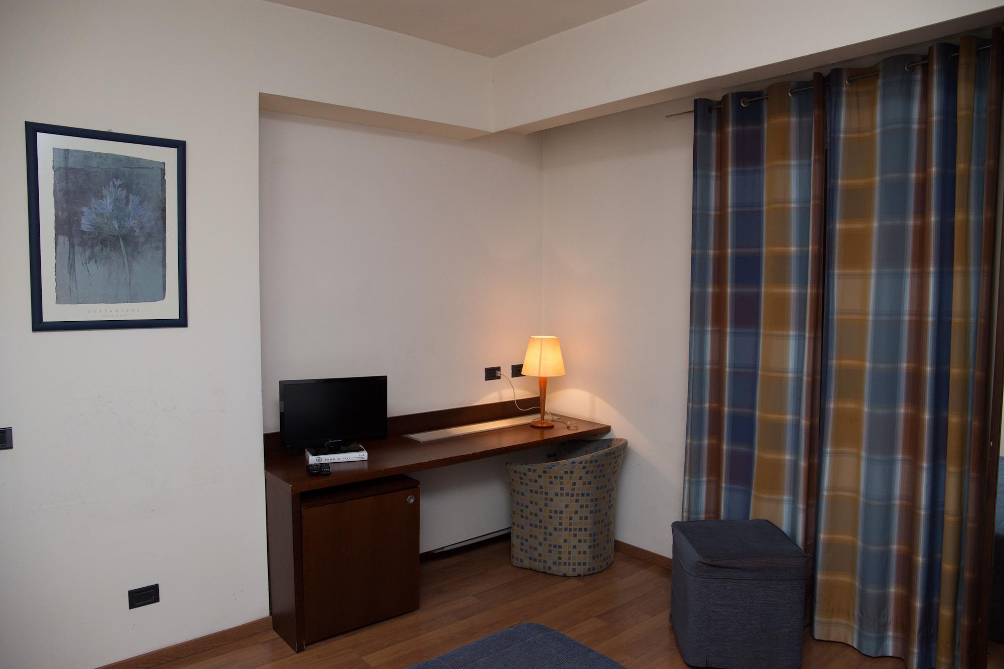 Hotel Montreal Ragusa Dış mekan fotoğraf