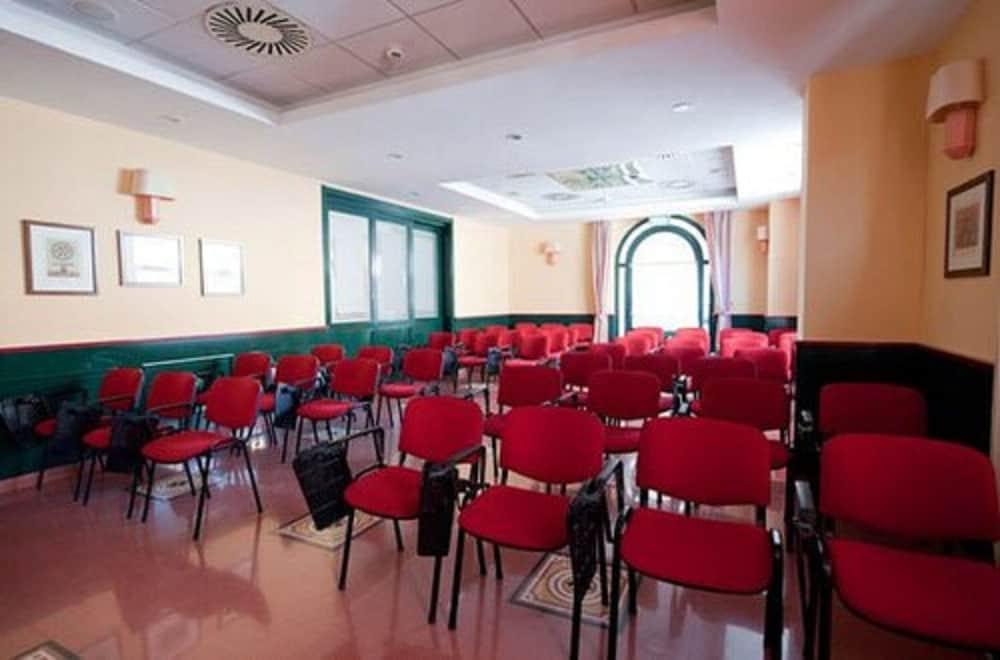 Hotel Montreal Ragusa Dış mekan fotoğraf