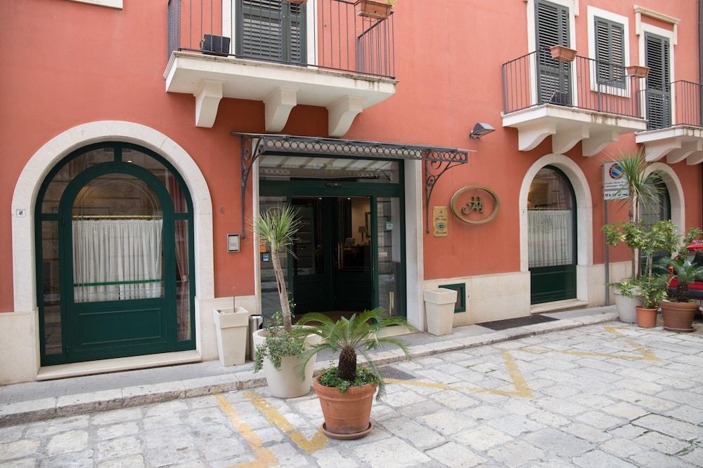 Hotel Montreal Ragusa Dış mekan fotoğraf