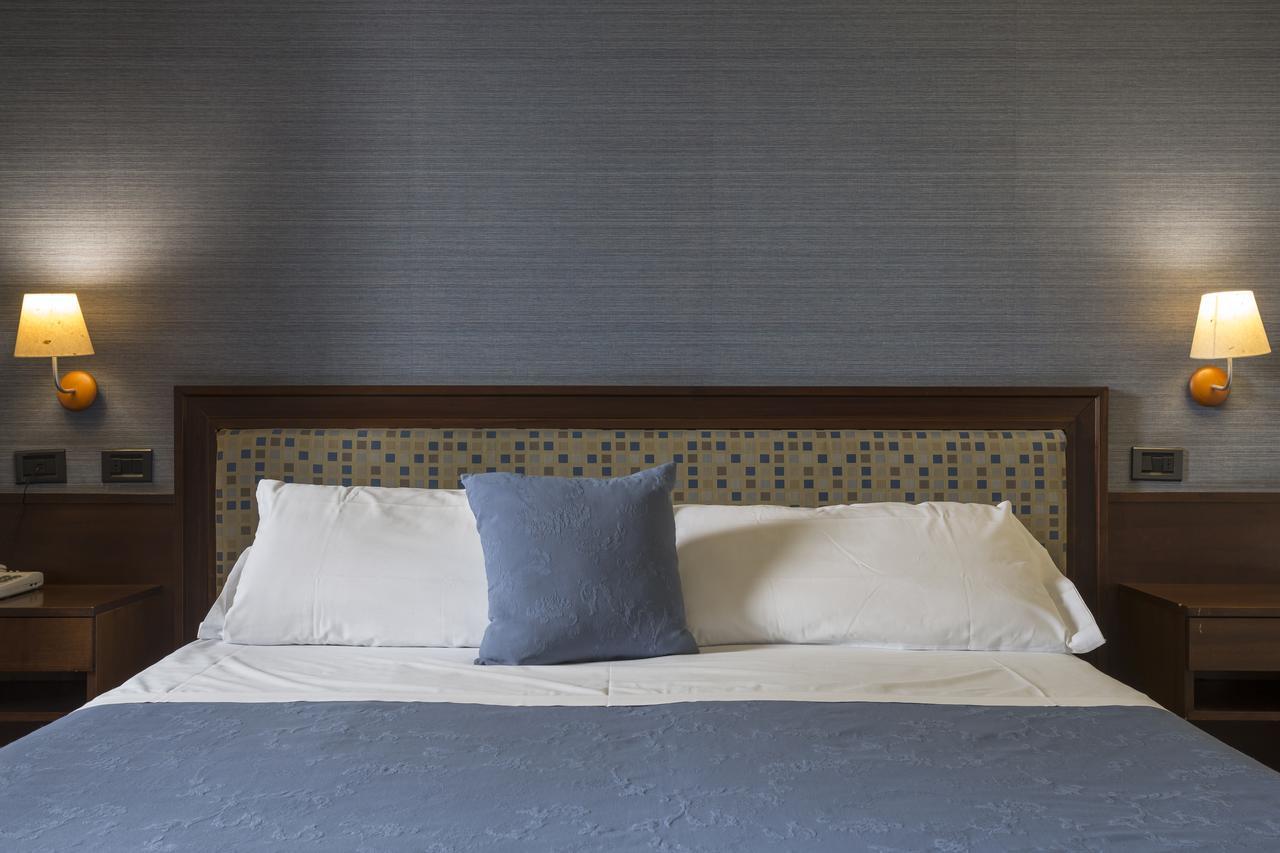 Hotel Montreal Ragusa Dış mekan fotoğraf