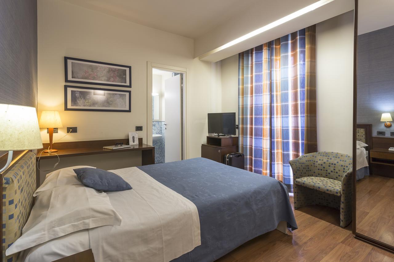 Hotel Montreal Ragusa Dış mekan fotoğraf