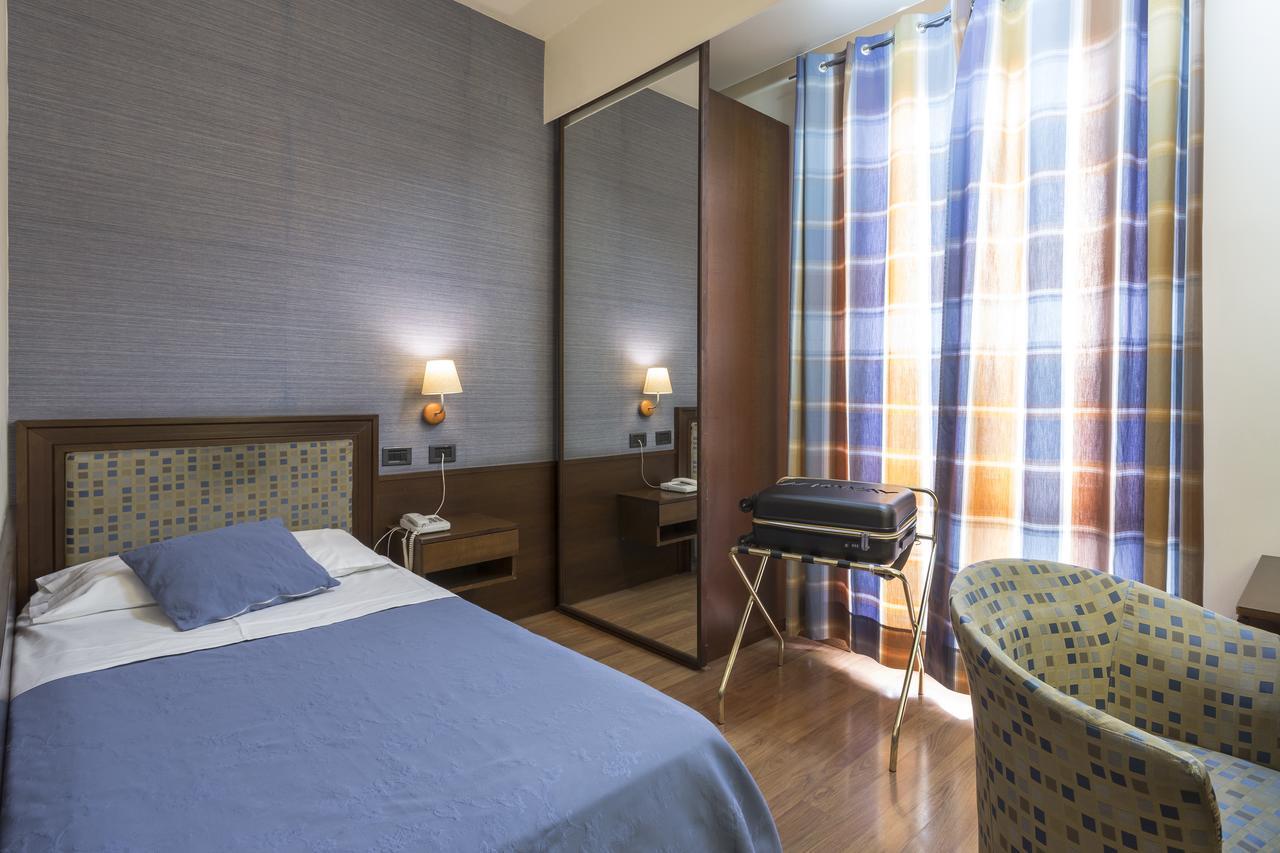 Hotel Montreal Ragusa Dış mekan fotoğraf