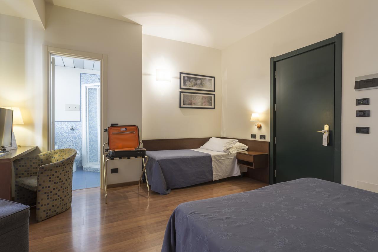 Hotel Montreal Ragusa Dış mekan fotoğraf