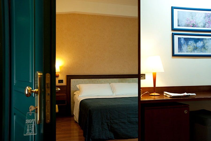 Hotel Montreal Ragusa Dış mekan fotoğraf